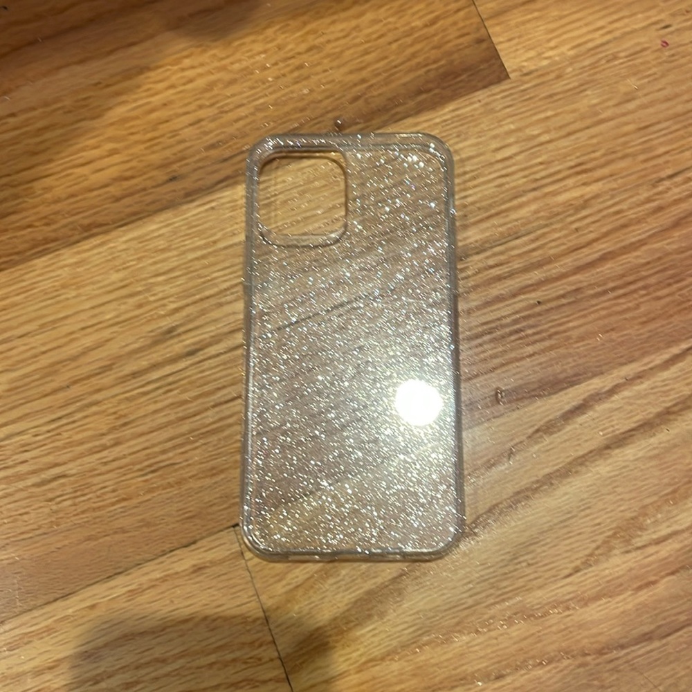 silver clear glitter iphone 12/ 12 pro case *BARELY USED*